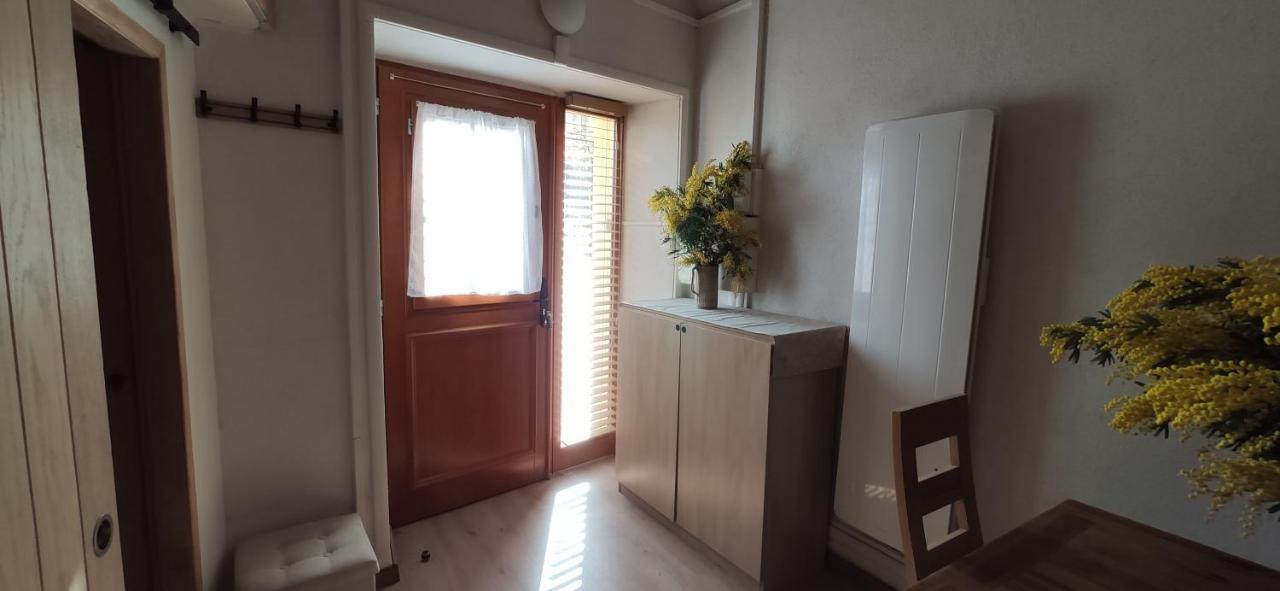 Joli studio mezzanine, à 2 pas de la plage Mentone Esterno foto