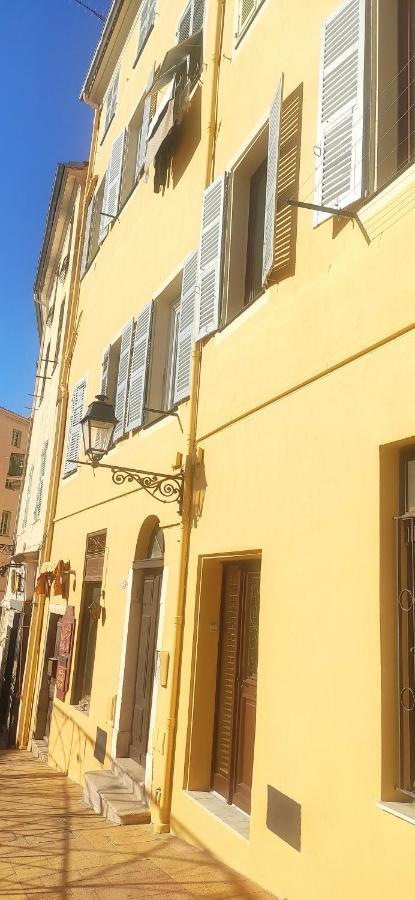 Joli studio mezzanine, à 2 pas de la plage Mentone Esterno foto